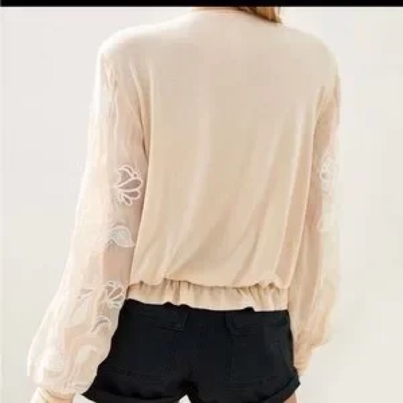 Anthropology Women Top Beige Embroidery Cropped Boho Peasants Cottage Core Sz S - Picture 3 of 5